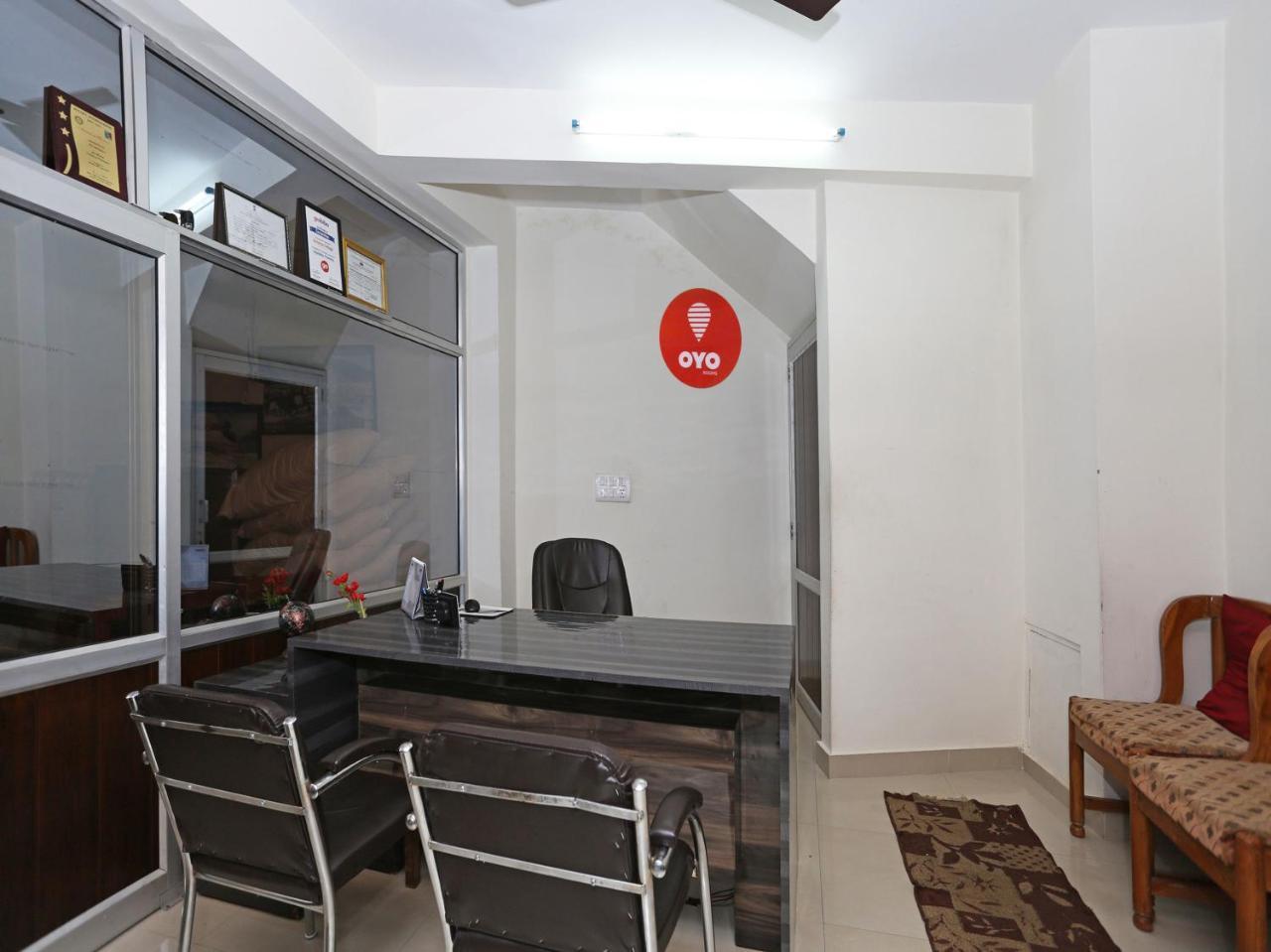 Oyo 7138 Acharya Cottage Manāli Exteriör bild