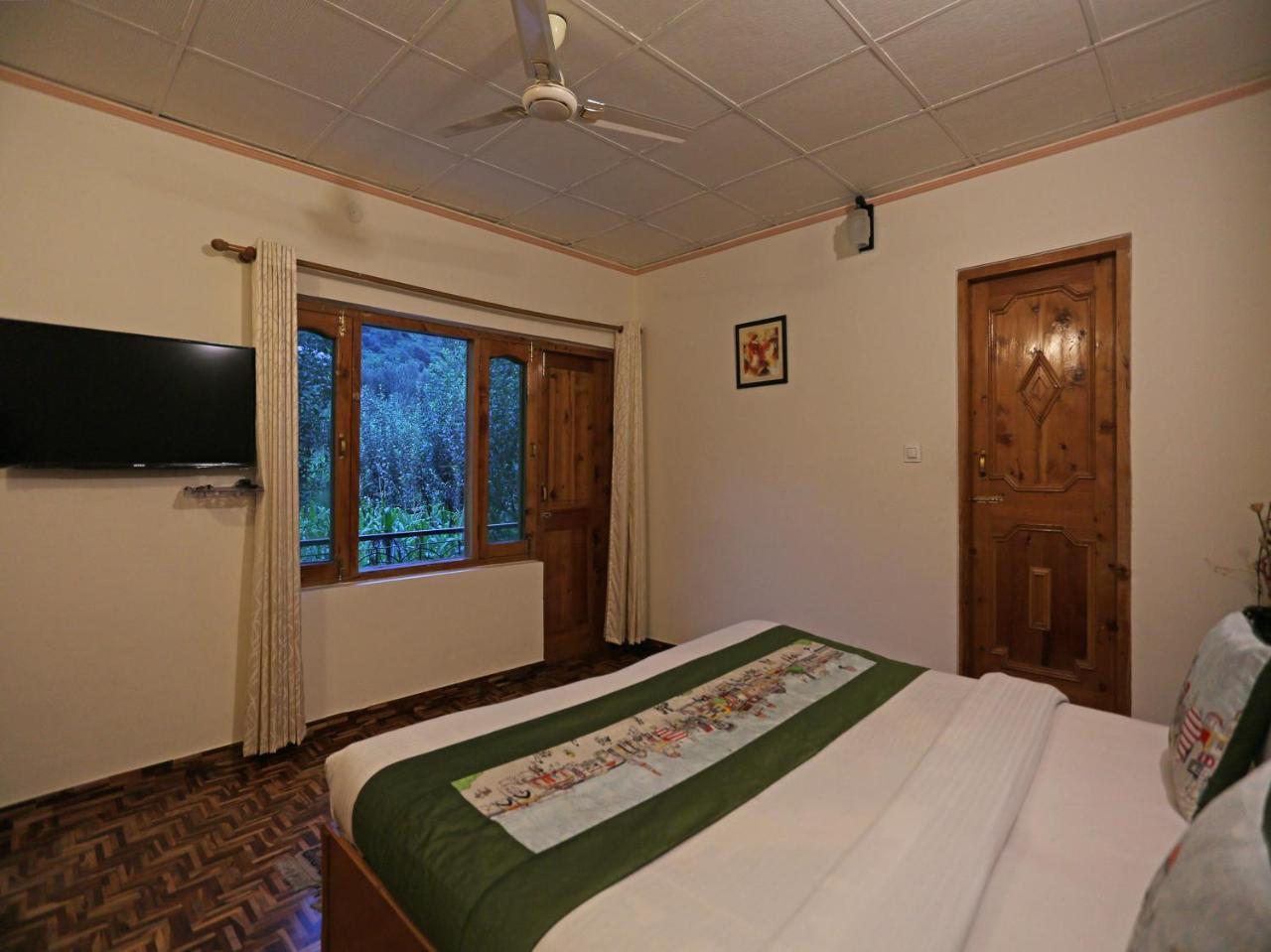 Oyo 7138 Acharya Cottage Manāli Exteriör bild