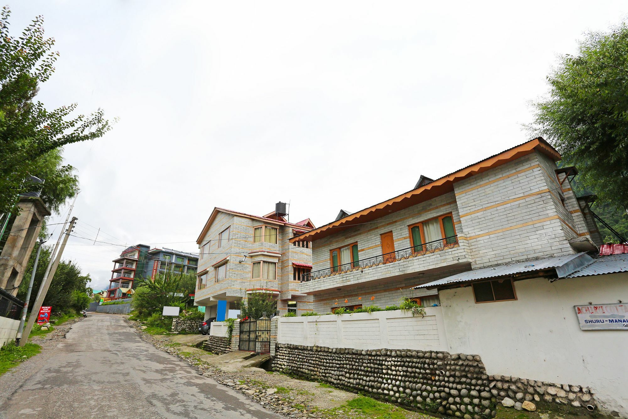 Oyo 7138 Acharya Cottage Manāli Exteriör bild